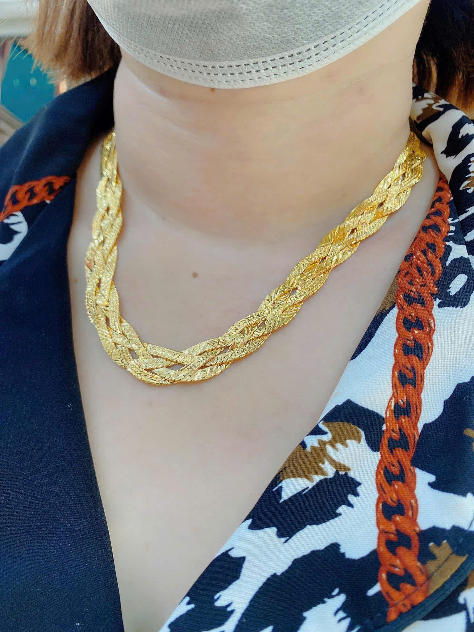 Cô dâu lựa chọn bộ trang sức cưới hoàn hảo